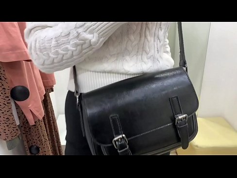 ❤️ Masturbació pública de la jove gossa FeralBerry amb un consolador al provador Sexe a nosaltres ca.epicpornvideos-com.ru